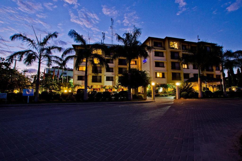 Sea Cliff Court Hotel & Luxury Apartments Dar es Salaam Exterior foto