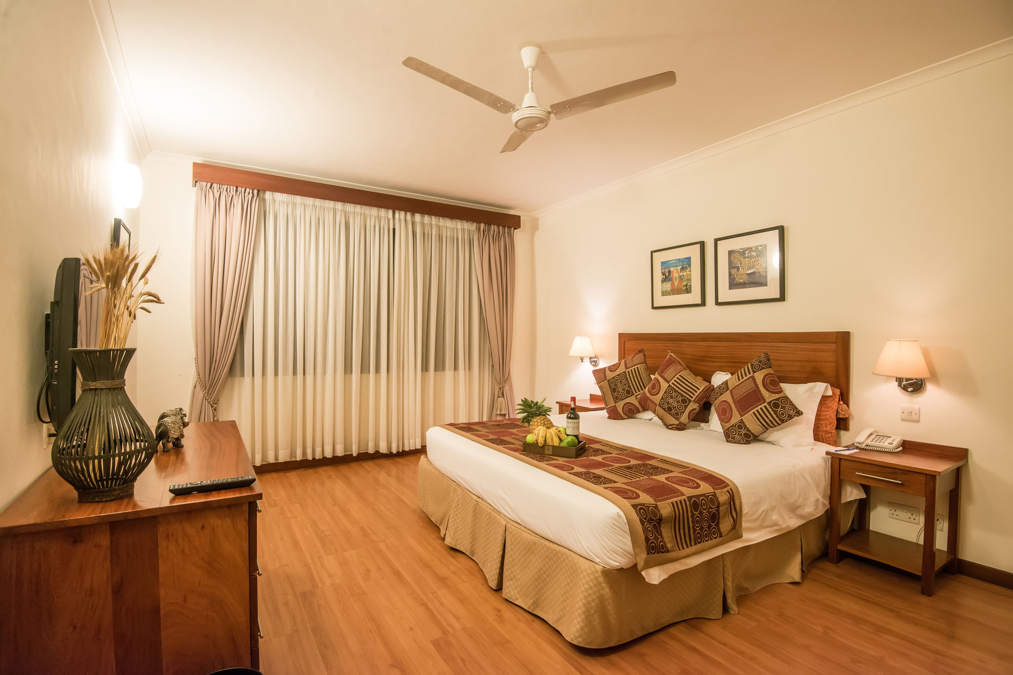 Sea Cliff Court Hotel & Luxury Apartments Dar es Salaam Exterior foto