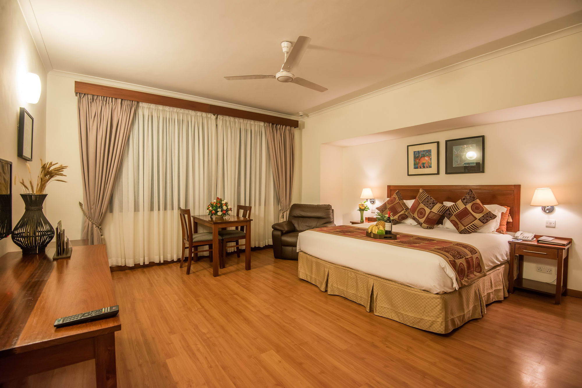 Sea Cliff Court Hotel & Luxury Apartments Dar es Salaam Exterior foto